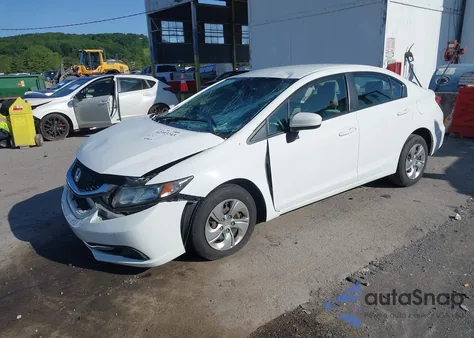 2015 Honda Civic Lx z USA, uszkodzony, nr VIN 19XFB2F59FE212561